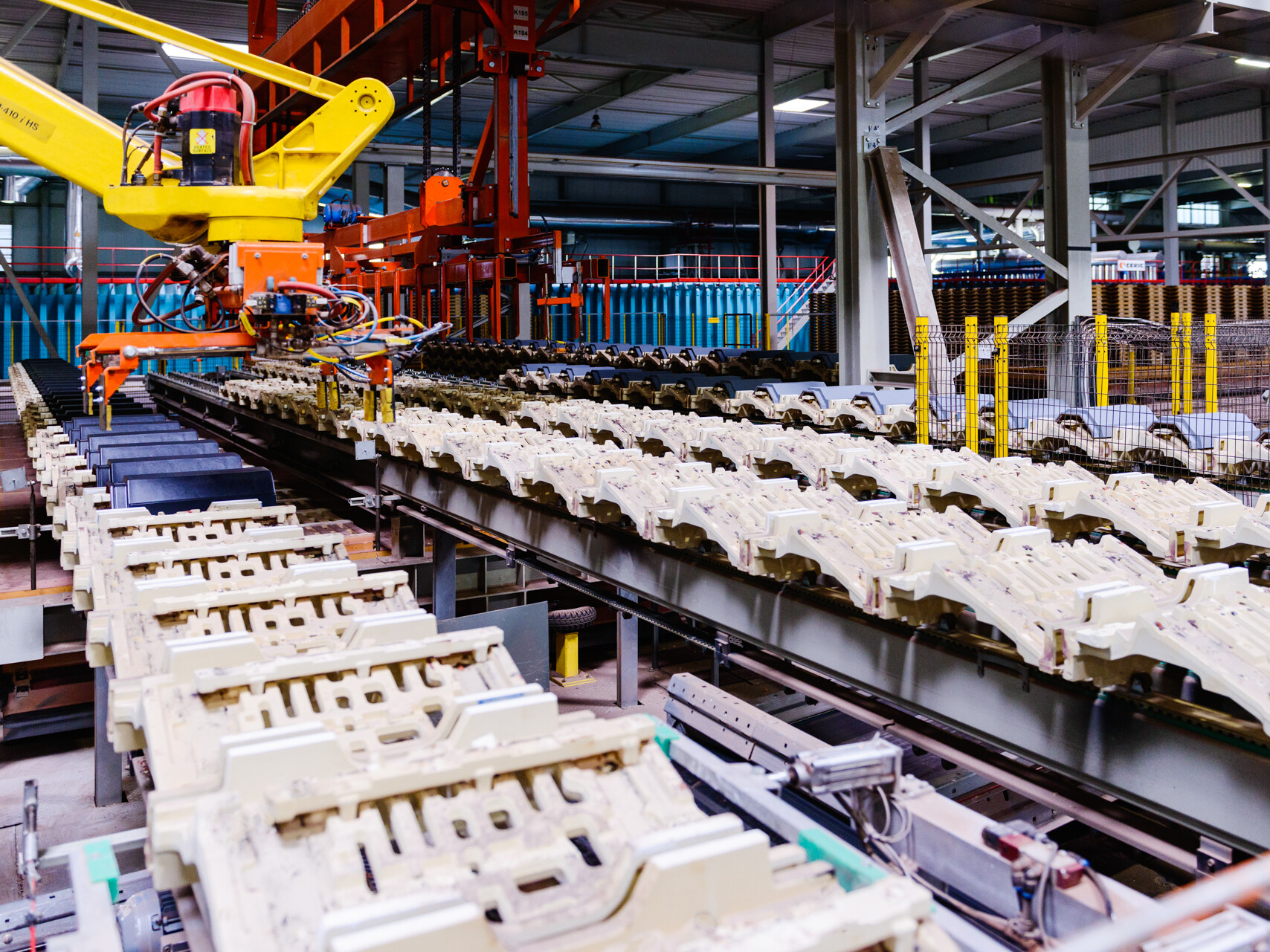 Jakiego rodzaju dachówki powstają w fabryce CREATON Polska w Widziszewie